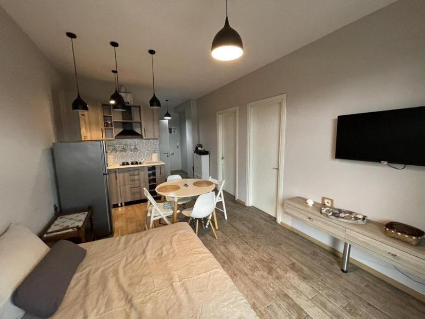 Great View Apartment Near Piazza Батумі Екстер'єр фото