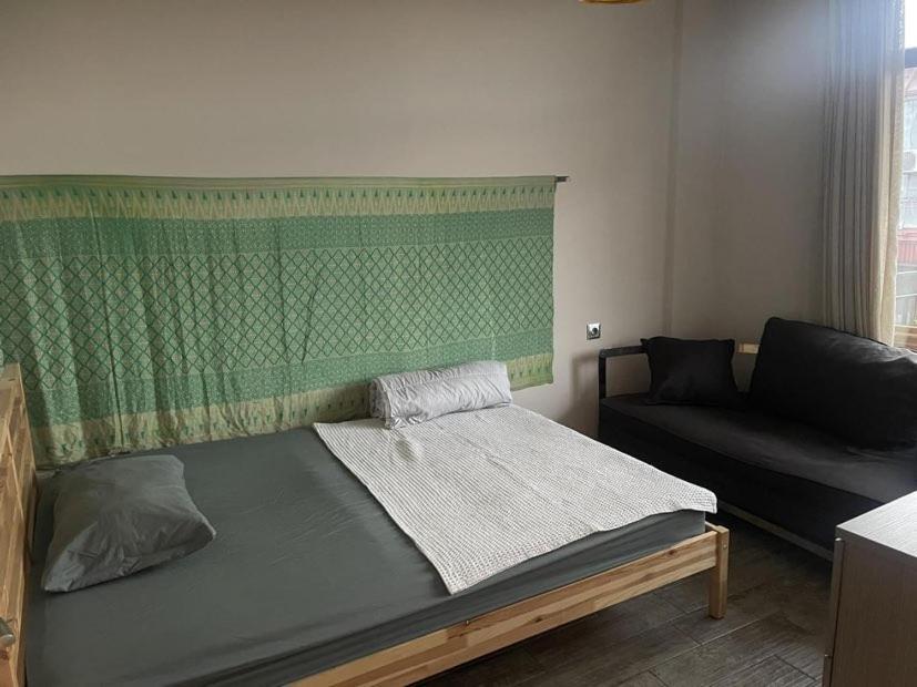Great View Apartment Near Piazza Батумі Екстер'єр фото